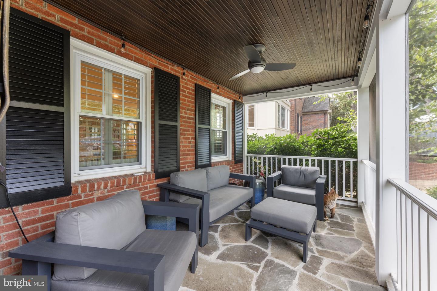 1148 N INGLEWOOD ST, ARLINGTON, Virginia 22205, 3 Bedrooms Bedrooms, ,2 BathroomsBathrooms,Residential,For sale,1148 N INGLEWOOD ST,VAAR2068928 MLS # VAAR2068928