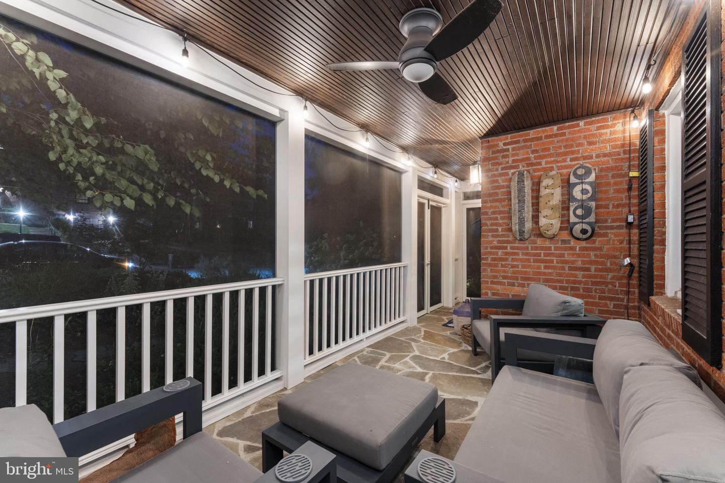 1148 N INGLEWOOD ST, ARLINGTON, Virginia 22205, 3 Bedrooms Bedrooms, ,2 BathroomsBathrooms,Residential,For sale,1148 N INGLEWOOD ST,VAAR2068928 MLS # VAAR2068928