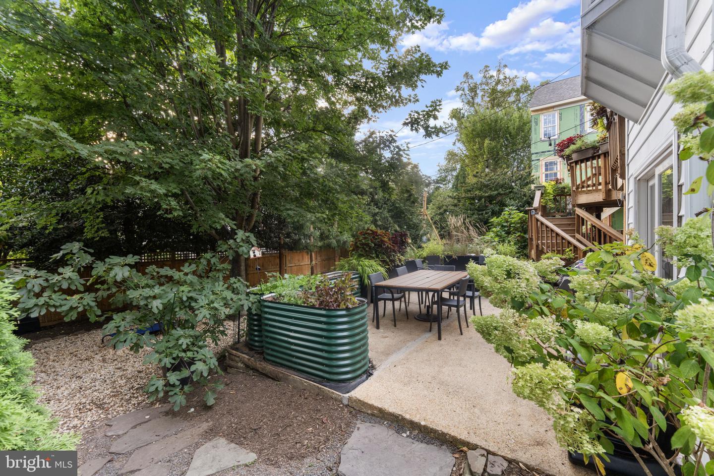 1148 N INGLEWOOD ST, ARLINGTON, Virginia 22205, 3 Bedrooms Bedrooms, ,2 BathroomsBathrooms,Residential,For sale,1148 N INGLEWOOD ST,VAAR2068928 MLS # VAAR2068928