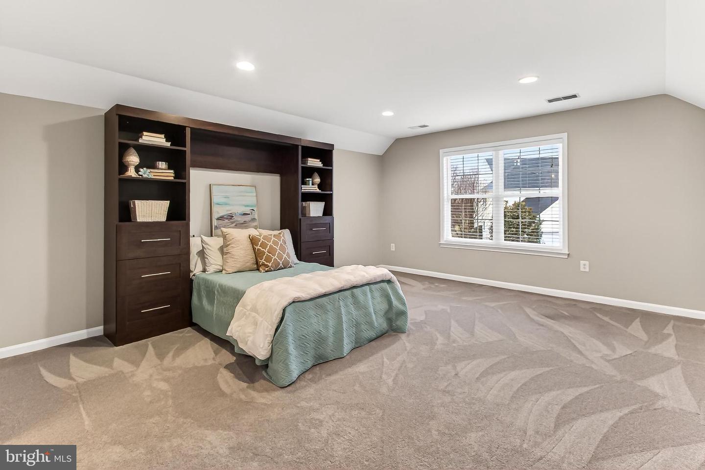 42594 GOOD HOPE LN, BRAMBLETON, Virginia 20148, 6 Bedrooms Bedrooms, ,4 BathroomsBathrooms,Residential,For sale,42594 GOOD HOPE LN,VALO2115958 MLS # VALO2115958