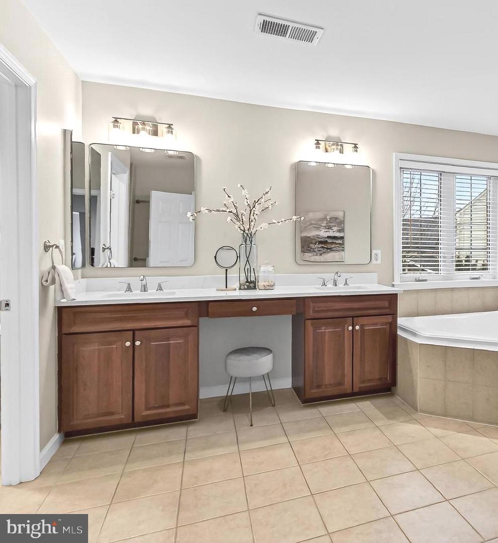 42594 GOOD HOPE LN, BRAMBLETON, Virginia 20148, 6 Bedrooms Bedrooms, ,4 BathroomsBathrooms,Residential,For sale,42594 GOOD HOPE LN,VALO2115958 MLS # VALO2115958