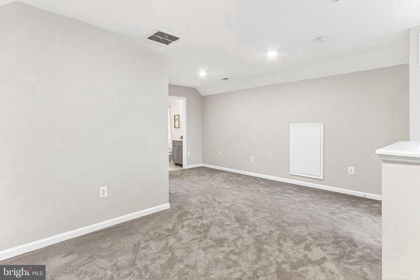 42594 GOOD HOPE LN, BRAMBLETON, Virginia 20148, 6 Bedrooms Bedrooms, ,4 BathroomsBathrooms,Residential,For sale,42594 GOOD HOPE LN,VALO2115958 MLS # VALO2115958