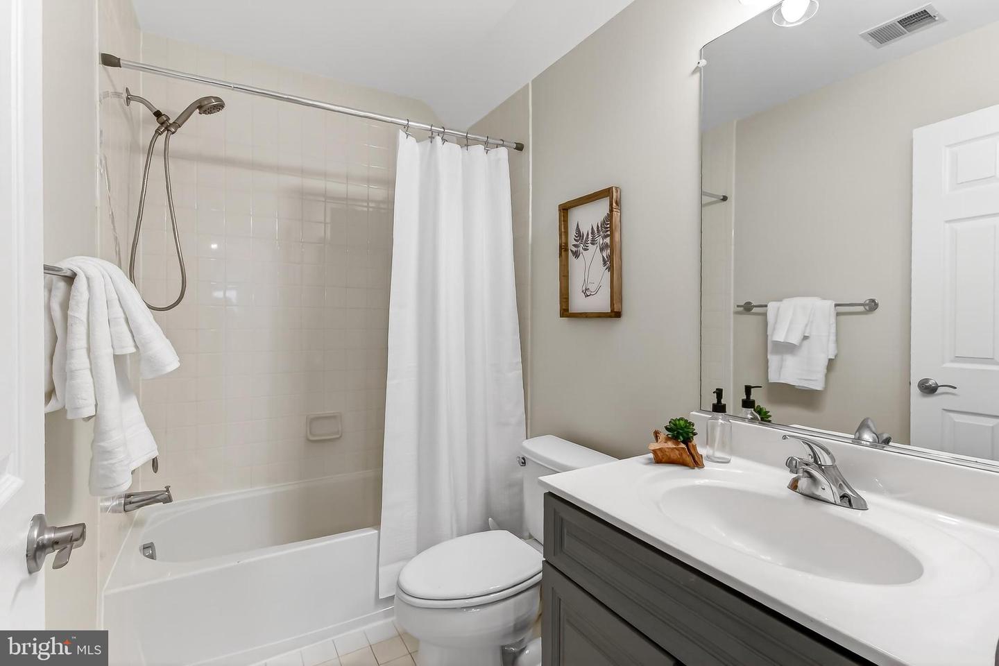 42594 GOOD HOPE LN, BRAMBLETON, Virginia 20148, 6 Bedrooms Bedrooms, ,4 BathroomsBathrooms,Residential,For sale,42594 GOOD HOPE LN,VALO2115958 MLS # VALO2115958