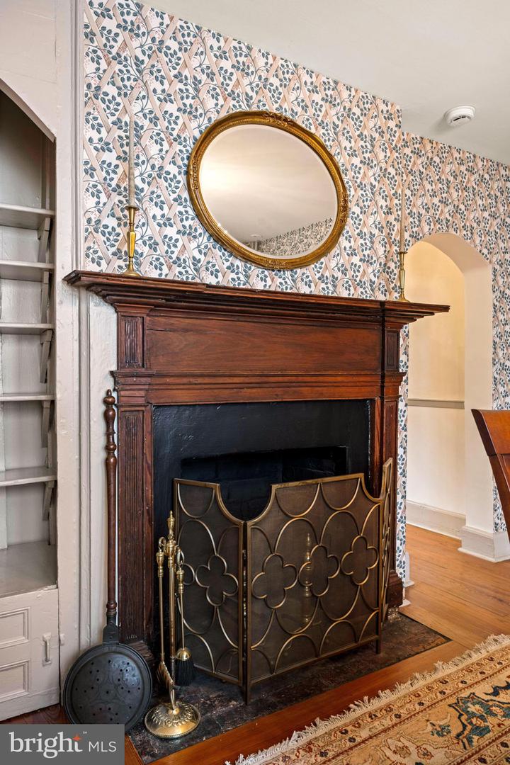 416 S FAIRFAX ST S, ALEXANDRIA, Virginia 22314, 2 Bedrooms Bedrooms, ,1 BathroomBathrooms,Residential,For sale,416 S FAIRFAX ST S,VAAX2054218 MLS # VAAX2054218