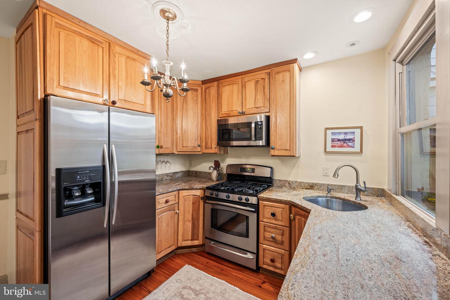 416 S FAIRFAX ST S, ALEXANDRIA, Virginia 22314, 2 Bedrooms Bedrooms, ,1 BathroomBathrooms,Residential,For sale,416 S FAIRFAX ST S,VAAX2054218 MLS # VAAX2054218