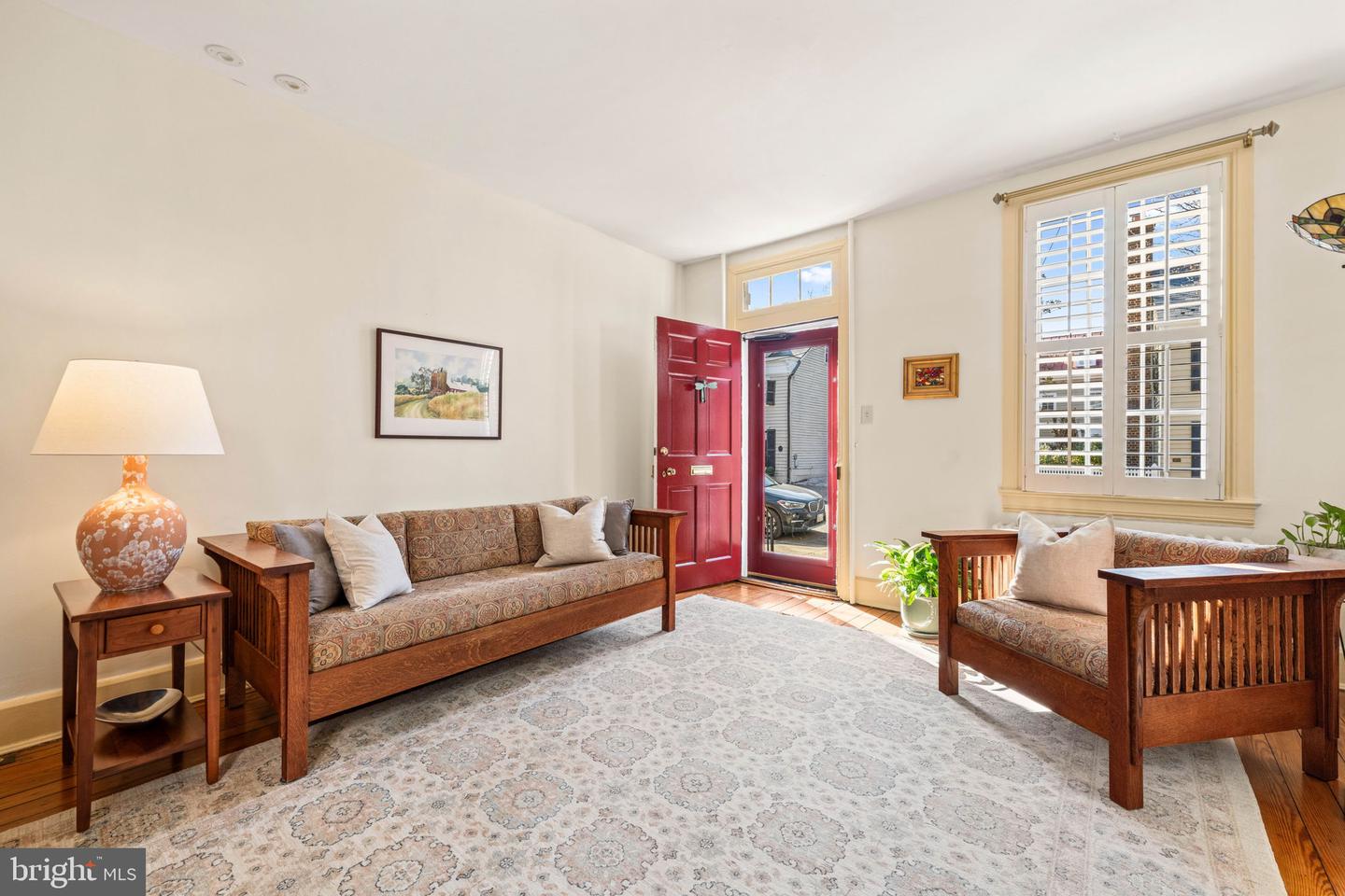 416 S FAIRFAX ST S, ALEXANDRIA, Virginia 22314, 2 Bedrooms Bedrooms, ,1 BathroomBathrooms,Residential,For sale,416 S FAIRFAX ST S,VAAX2054218 MLS # VAAX2054218