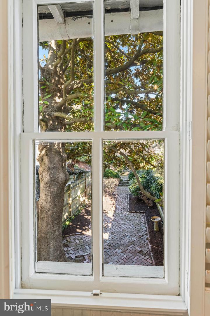 416 S FAIRFAX ST S, ALEXANDRIA, Virginia 22314, 2 Bedrooms Bedrooms, ,1 BathroomBathrooms,Residential,For sale,416 S FAIRFAX ST S,VAAX2054218 MLS # VAAX2054218