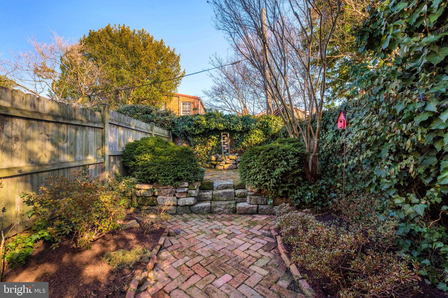 416 S FAIRFAX ST S, ALEXANDRIA, Virginia 22314, 2 Bedrooms Bedrooms, ,1 BathroomBathrooms,Residential,For sale,416 S FAIRFAX ST S,VAAX2054218 MLS # VAAX2054218