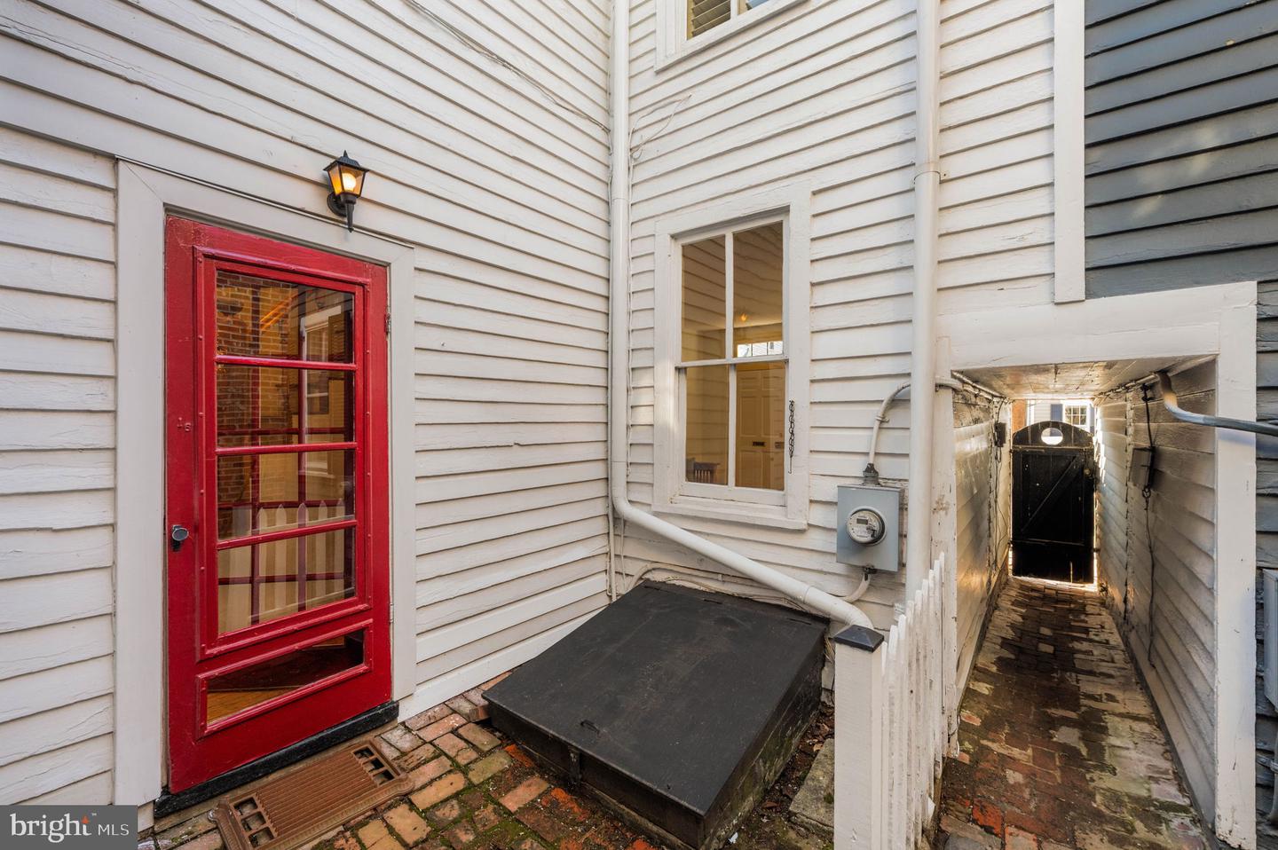 416 S FAIRFAX ST S, ALEXANDRIA, Virginia 22314, 2 Bedrooms Bedrooms, ,1 BathroomBathrooms,Residential,For sale,416 S FAIRFAX ST S,VAAX2054218 MLS # VAAX2054218