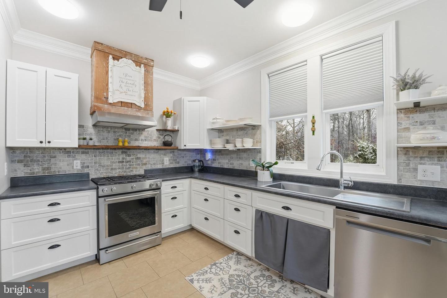 29288 OLD OFFICE RD, RHOADESVILLE, Virginia 22542, 3 Bedrooms Bedrooms, 5 Rooms Rooms,2 BathroomsBathrooms,Residential,For sale,29288 OLD OFFICE RD,VAOR2013306 MLS # VAOR2013306