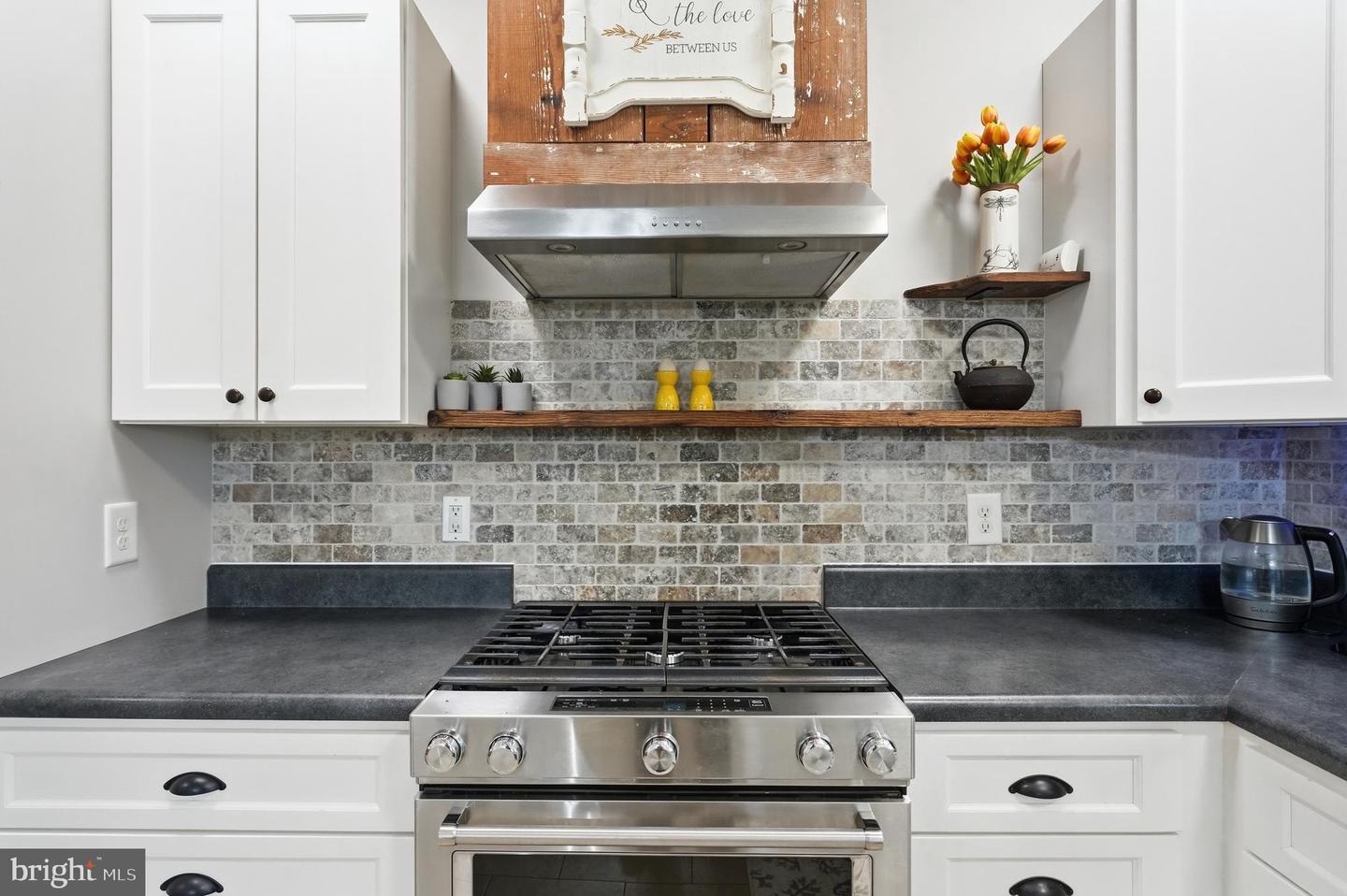 29288 OLD OFFICE RD, RHOADESVILLE, Virginia 22542, 3 Bedrooms Bedrooms, 5 Rooms Rooms,2 BathroomsBathrooms,Residential,For sale,29288 OLD OFFICE RD,VAOR2013306 MLS # VAOR2013306