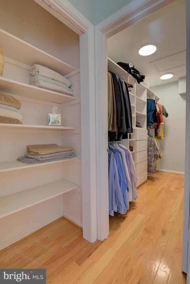 1953 CALVERT ST NW #D, WASHINGTON, District Of Columbia 20009, 1 Bedroom Bedrooms, ,1 BathroomBathrooms,Residential,For sale,1953 CALVERT ST NW #D,DCDC2246384 MLS # DCDC2246384