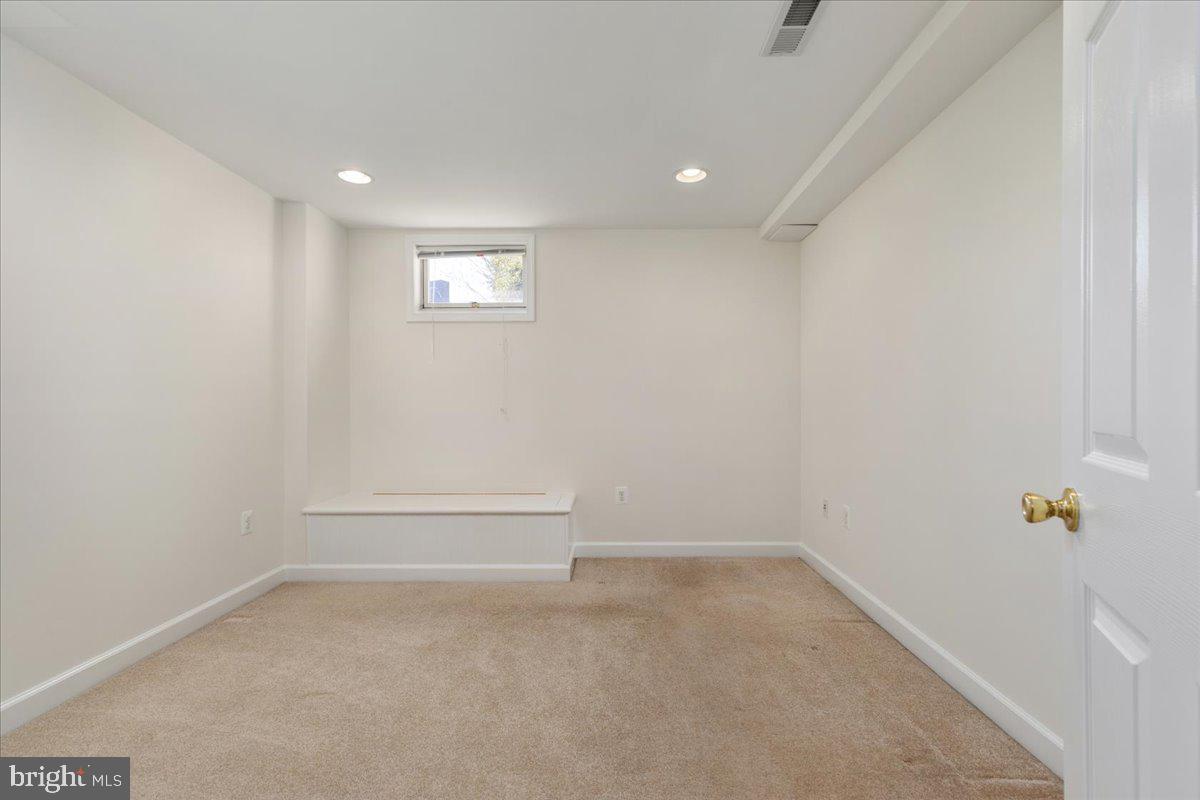 1607 SERENO CT, VIENNA, Virginia 22182, 4 Bedrooms Bedrooms, ,3 BathroomsBathrooms,Residential,For sale,1607 SERENO CT,VAFX2291270 MLS # VAFX2291270