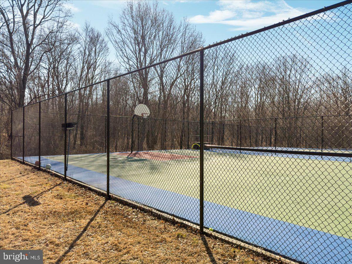 1607 SERENO CT, VIENNA, Virginia 22182, 4 Bedrooms Bedrooms, ,3 BathroomsBathrooms,Residential,For sale,1607 SERENO CT,VAFX2291270 MLS # VAFX2291270