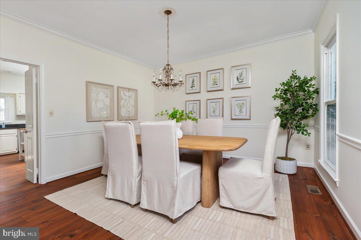 1607 SERENO CT, VIENNA, Virginia 22182, 4 Bedrooms Bedrooms, ,3 BathroomsBathrooms,Residential,For sale,1607 SERENO CT,VAFX2291270 MLS # VAFX2291270