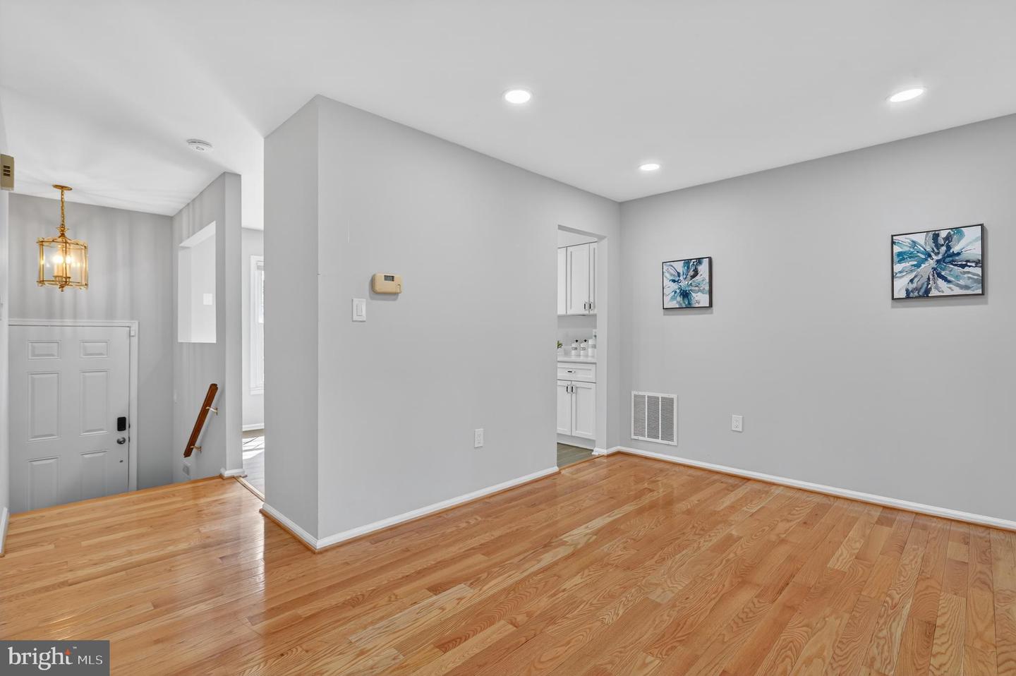 8868 WINDING HOLLOW WAY, SPRINGFIELD, Virginia 22152, 4 Bedrooms Bedrooms, ,3 BathroomsBathrooms,Residential,For sale,8868 WINDING HOLLOW WAY,VAFX2291296 MLS # VAFX2291296