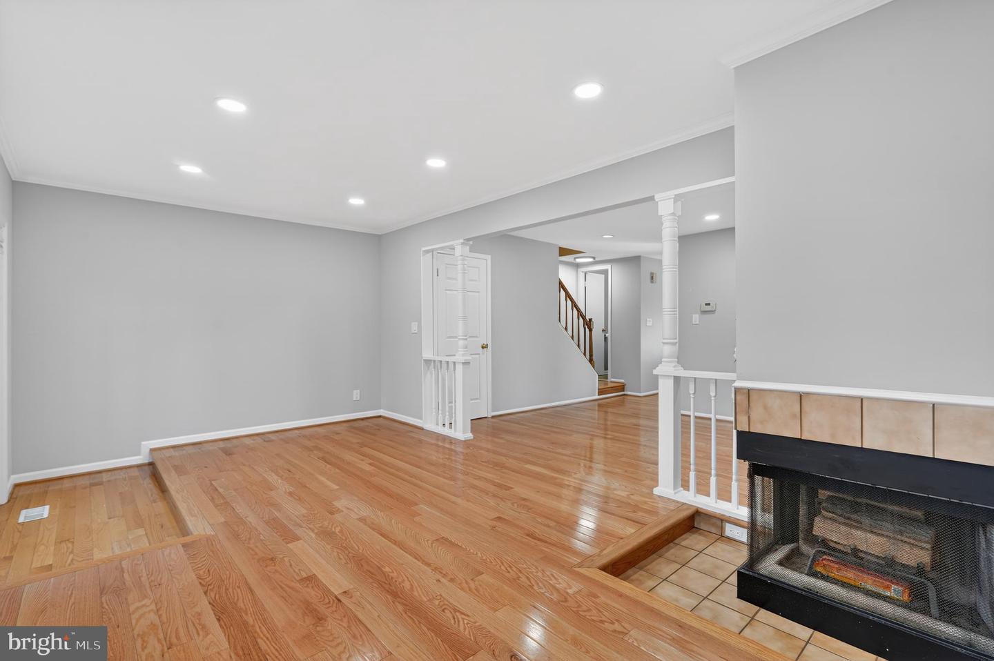 8868 WINDING HOLLOW WAY, SPRINGFIELD, Virginia 22152, 4 Bedrooms Bedrooms, ,3 BathroomsBathrooms,Residential,For sale,8868 WINDING HOLLOW WAY,VAFX2291296 MLS # VAFX2291296