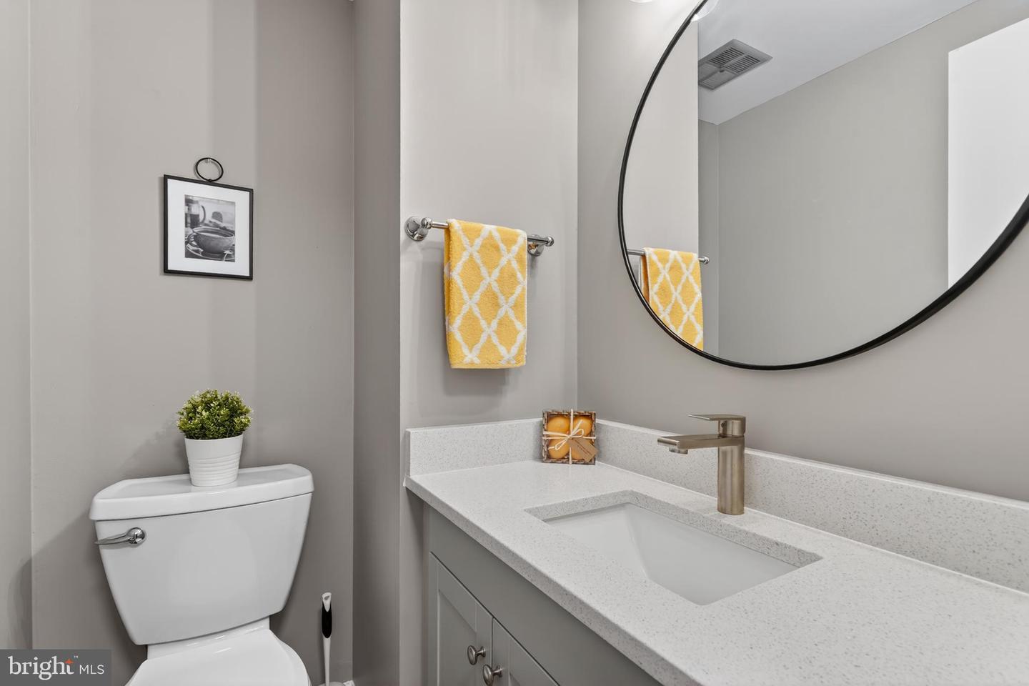 8868 WINDING HOLLOW WAY, SPRINGFIELD, Virginia 22152, 4 Bedrooms Bedrooms, ,3 BathroomsBathrooms,Residential,For sale,8868 WINDING HOLLOW WAY,VAFX2291296 MLS # VAFX2291296