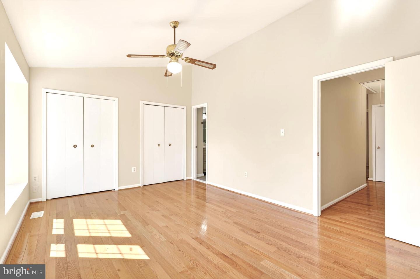 8868 WINDING HOLLOW WAY, SPRINGFIELD, Virginia 22152, 4 Bedrooms Bedrooms, ,3 BathroomsBathrooms,Residential,For sale,8868 WINDING HOLLOW WAY,VAFX2291296 MLS # VAFX2291296