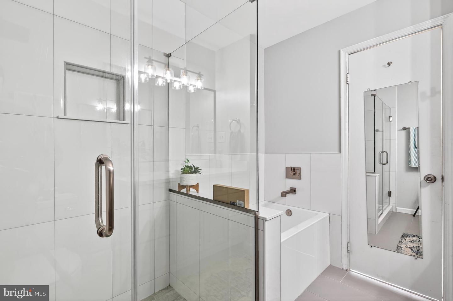 8868 WINDING HOLLOW WAY, SPRINGFIELD, Virginia 22152, 4 Bedrooms Bedrooms, ,3 BathroomsBathrooms,Residential,For sale,8868 WINDING HOLLOW WAY,VAFX2291296 MLS # VAFX2291296