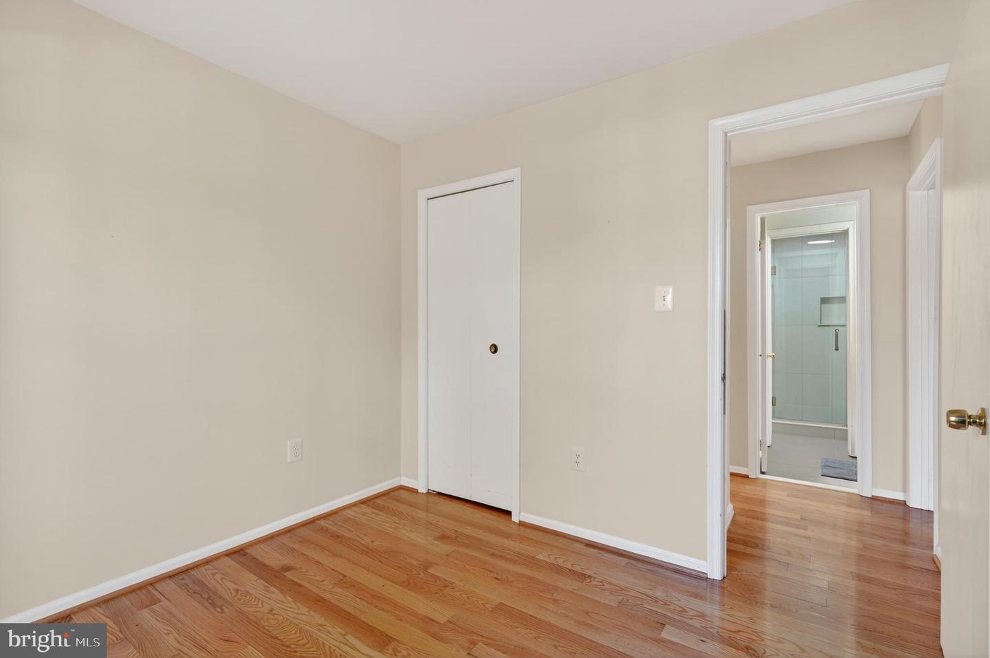 8868 WINDING HOLLOW WAY, SPRINGFIELD, Virginia 22152, 4 Bedrooms Bedrooms, ,3 BathroomsBathrooms,Residential,For sale,8868 WINDING HOLLOW WAY,VAFX2291296 MLS # VAFX2291296