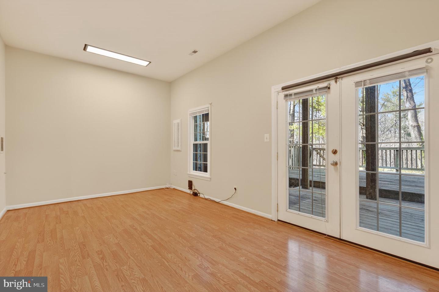 8868 WINDING HOLLOW WAY, SPRINGFIELD, Virginia 22152, 4 Bedrooms Bedrooms, ,3 BathroomsBathrooms,Residential,For sale,8868 WINDING HOLLOW WAY,VAFX2291296 MLS # VAFX2291296