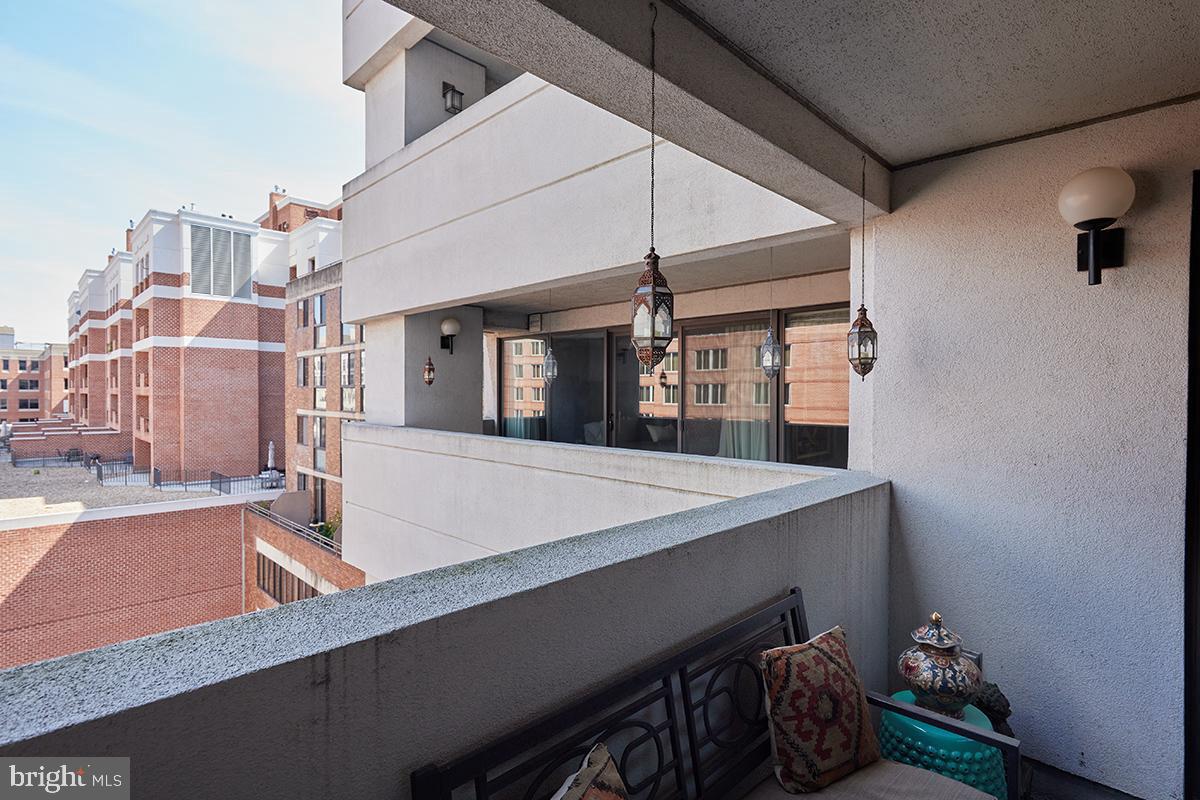 2311 M ST NW #706, WASHINGTON, District Of Columbia 20037, 1 Bedroom Bedrooms, ,1 BathroomBathrooms,Residential,For sale,2311 M ST NW #706,DCDC2246412 MLS # DCDC2246412