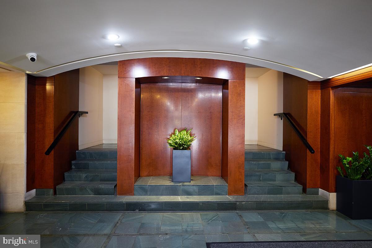 2311 M ST NW #706, WASHINGTON, District Of Columbia 20037, 1 Bedroom Bedrooms, ,1 BathroomBathrooms,Residential,For sale,2311 M ST NW #706,DCDC2246412 MLS # DCDC2246412