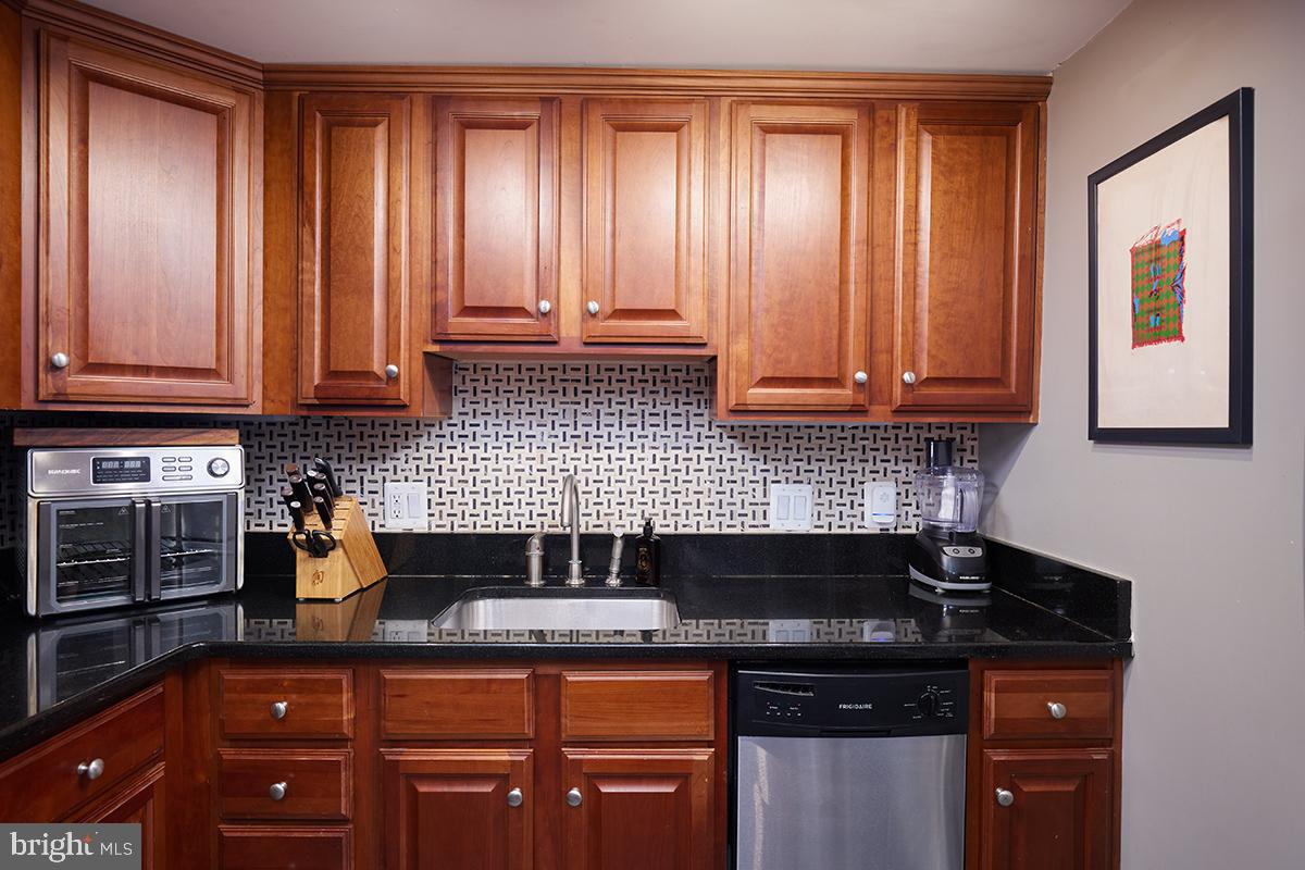 2311 M ST NW #706, WASHINGTON, District Of Columbia 20037, 1 Bedroom Bedrooms, ,1 BathroomBathrooms,Residential,For sale,2311 M ST NW #706,DCDC2246412 MLS # DCDC2246412