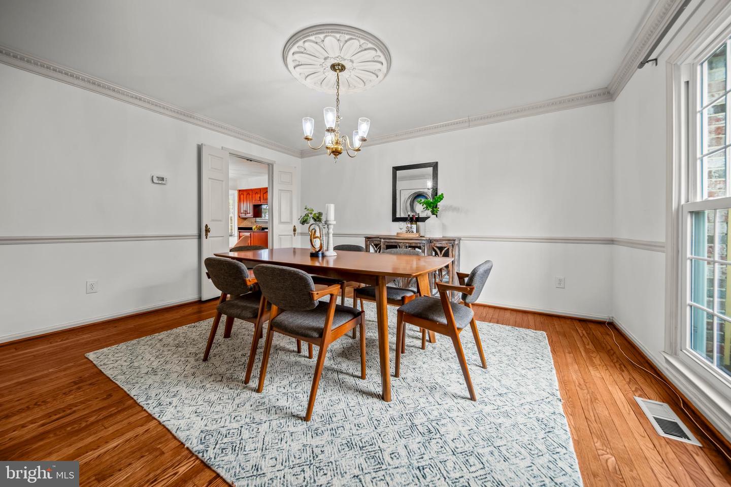 6619 WEATHEFORD CT, MCLEAN, Virginia 22101, 5 Bedrooms Bedrooms, ,3 BathroomsBathrooms,Residential,For sale,6619 WEATHEFORD CT,VAFX2291314 MLS # VAFX2291314