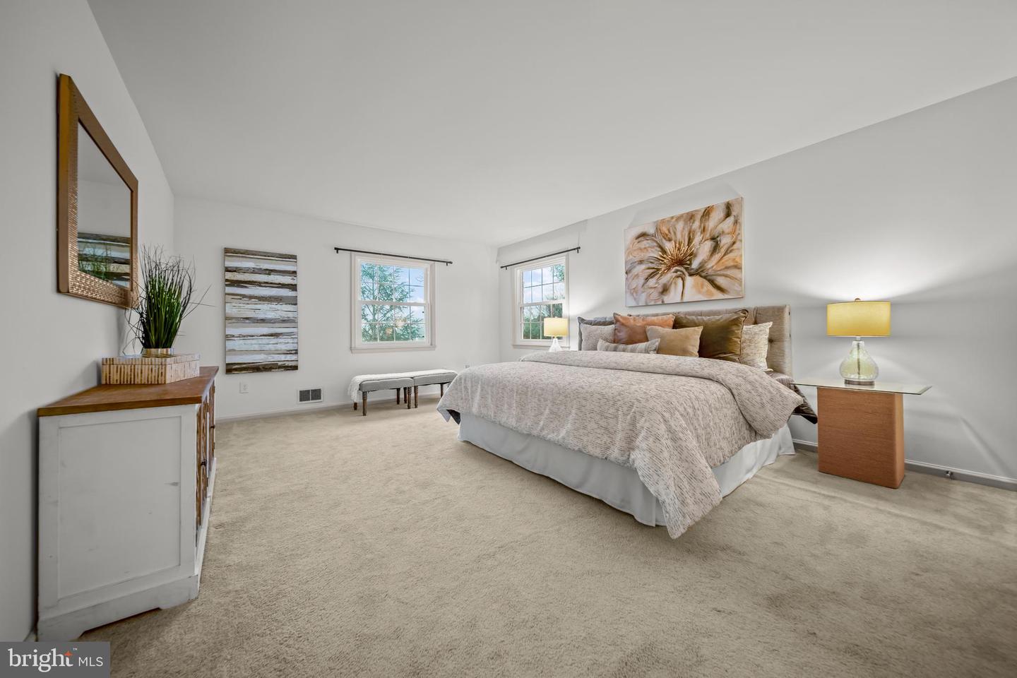 6619 WEATHEFORD CT, MCLEAN, Virginia 22101, 5 Bedrooms Bedrooms, ,3 BathroomsBathrooms,Residential,For sale,6619 WEATHEFORD CT,VAFX2291314 MLS # VAFX2291314