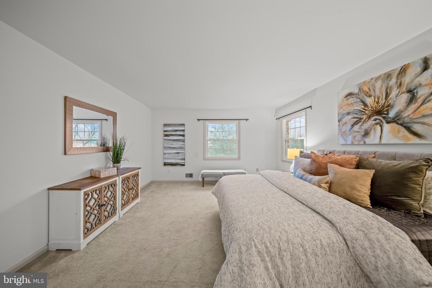 6619 WEATHEFORD CT, MCLEAN, Virginia 22101, 5 Bedrooms Bedrooms, ,3 BathroomsBathrooms,Residential,For sale,6619 WEATHEFORD CT,VAFX2291314 MLS # VAFX2291314