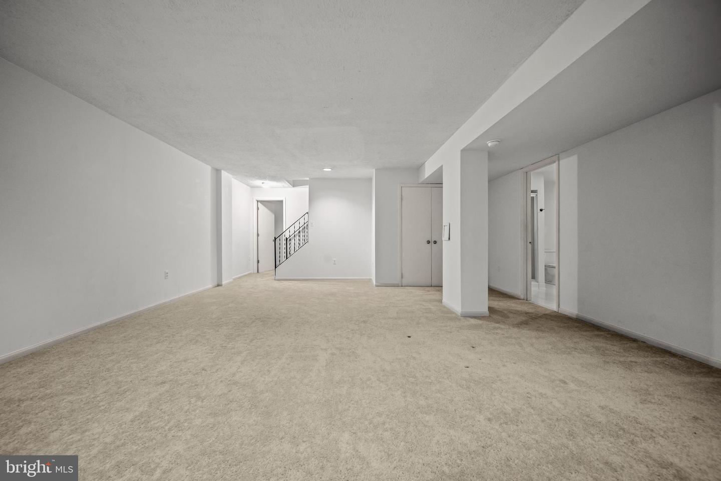 6619 WEATHEFORD CT, MCLEAN, Virginia 22101, 5 Bedrooms Bedrooms, ,3 BathroomsBathrooms,Residential,For sale,6619 WEATHEFORD CT,VAFX2291314 MLS # VAFX2291314