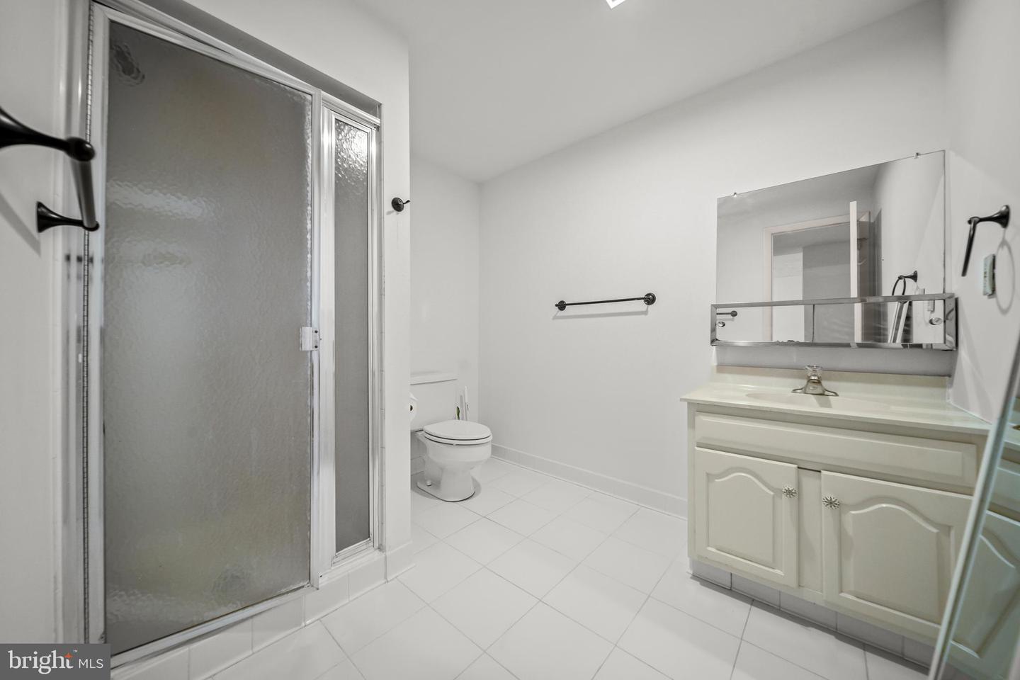 6619 WEATHEFORD CT, MCLEAN, Virginia 22101, 5 Bedrooms Bedrooms, ,3 BathroomsBathrooms,Residential,For sale,6619 WEATHEFORD CT,VAFX2291314 MLS # VAFX2291314