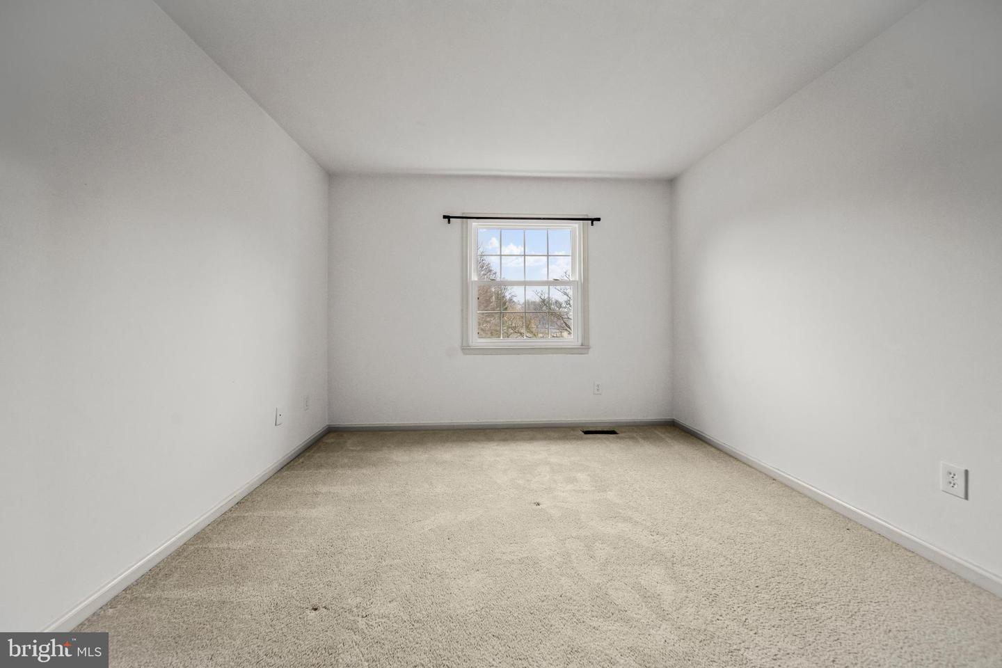 6619 WEATHEFORD CT, MCLEAN, Virginia 22101, 5 Bedrooms Bedrooms, ,3 BathroomsBathrooms,Residential,For sale,6619 WEATHEFORD CT,VAFX2291314 MLS # VAFX2291314