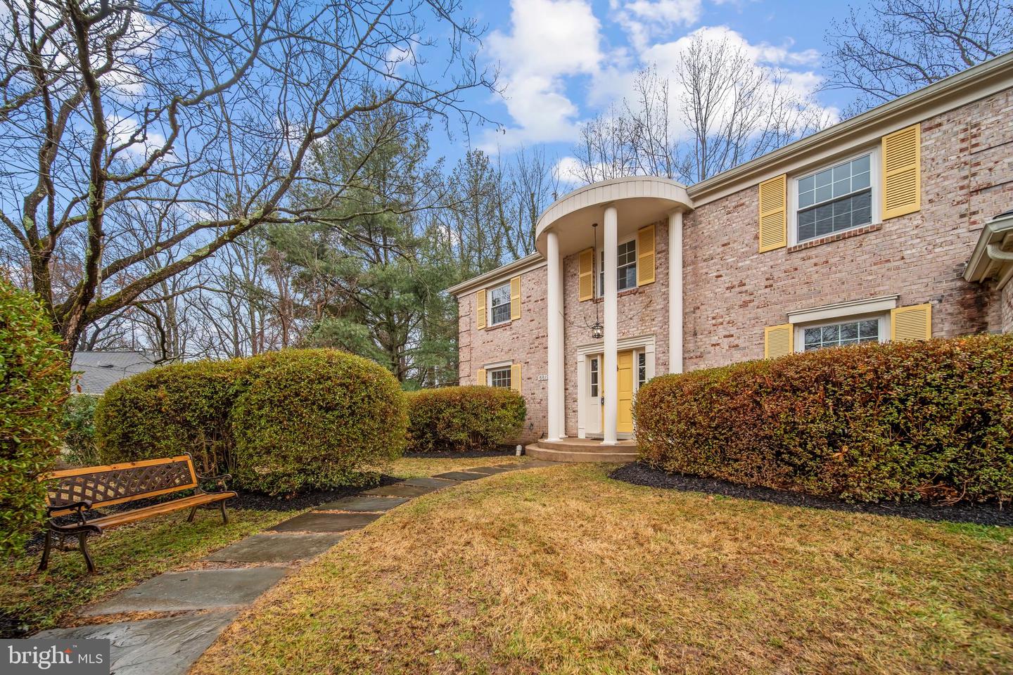 6619 WEATHEFORD CT, MCLEAN, Virginia 22101, 5 Bedrooms Bedrooms, ,3 BathroomsBathrooms,Residential,For sale,6619 WEATHEFORD CT,VAFX2291314 MLS # VAFX2291314