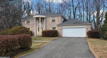 6619 WEATHEFORD CT, MCLEAN, Virginia 22101, 5 Bedrooms Bedrooms, ,3 BathroomsBathrooms,Residential,For sale,6619 WEATHEFORD CT,VAFX2291314 MLS # VAFX2291314