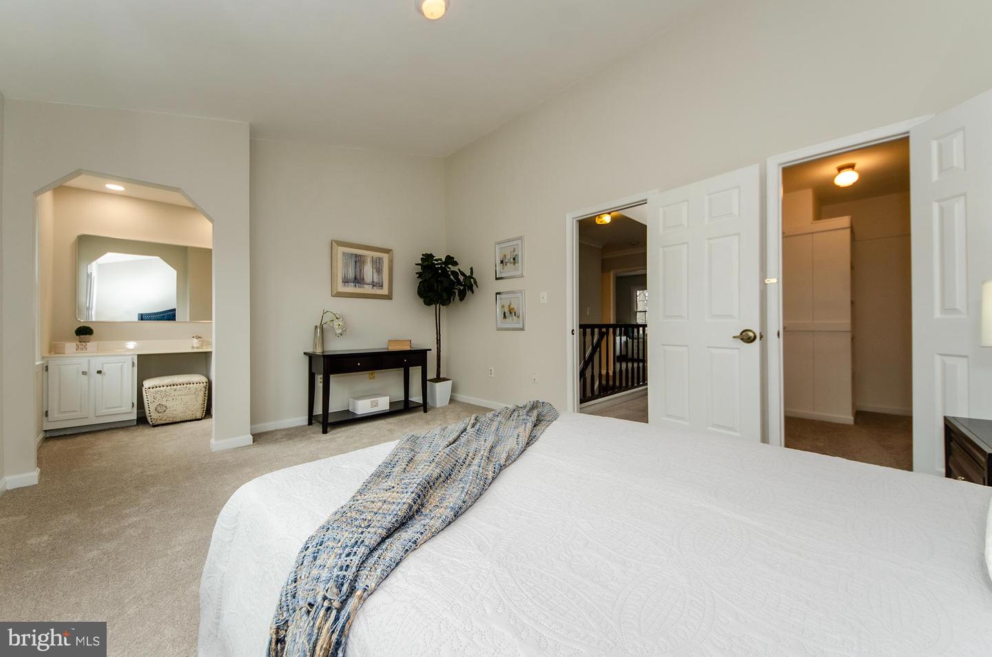 12540 SWEET LEAF TER, FAIRFAX, Virginia 22033, 3 Bedrooms Bedrooms, ,3 BathroomsBathrooms,Residential,For sale,12540 SWEET LEAF TER,VAFX2291326 MLS # VAFX2291326