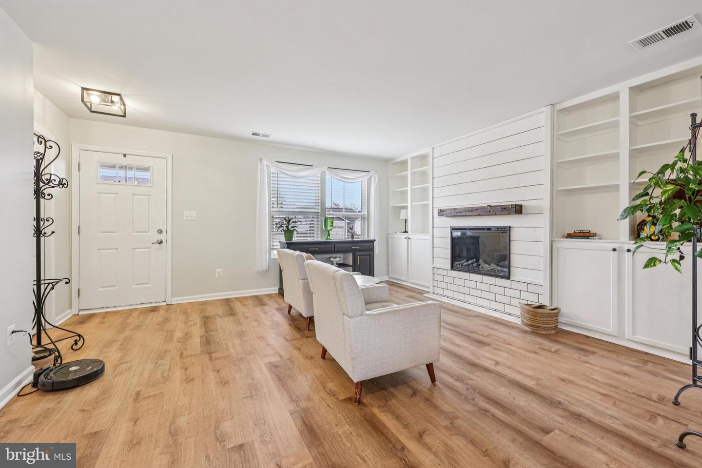 5019 GODWINS LANDING DR, REMINGTON, Virginia 22734, 5 Bedrooms Bedrooms, ,2 BathroomsBathrooms,Residential,For sale,5019 GODWINS LANDING DR,VAFQ2020590 MLS # VAFQ2020590