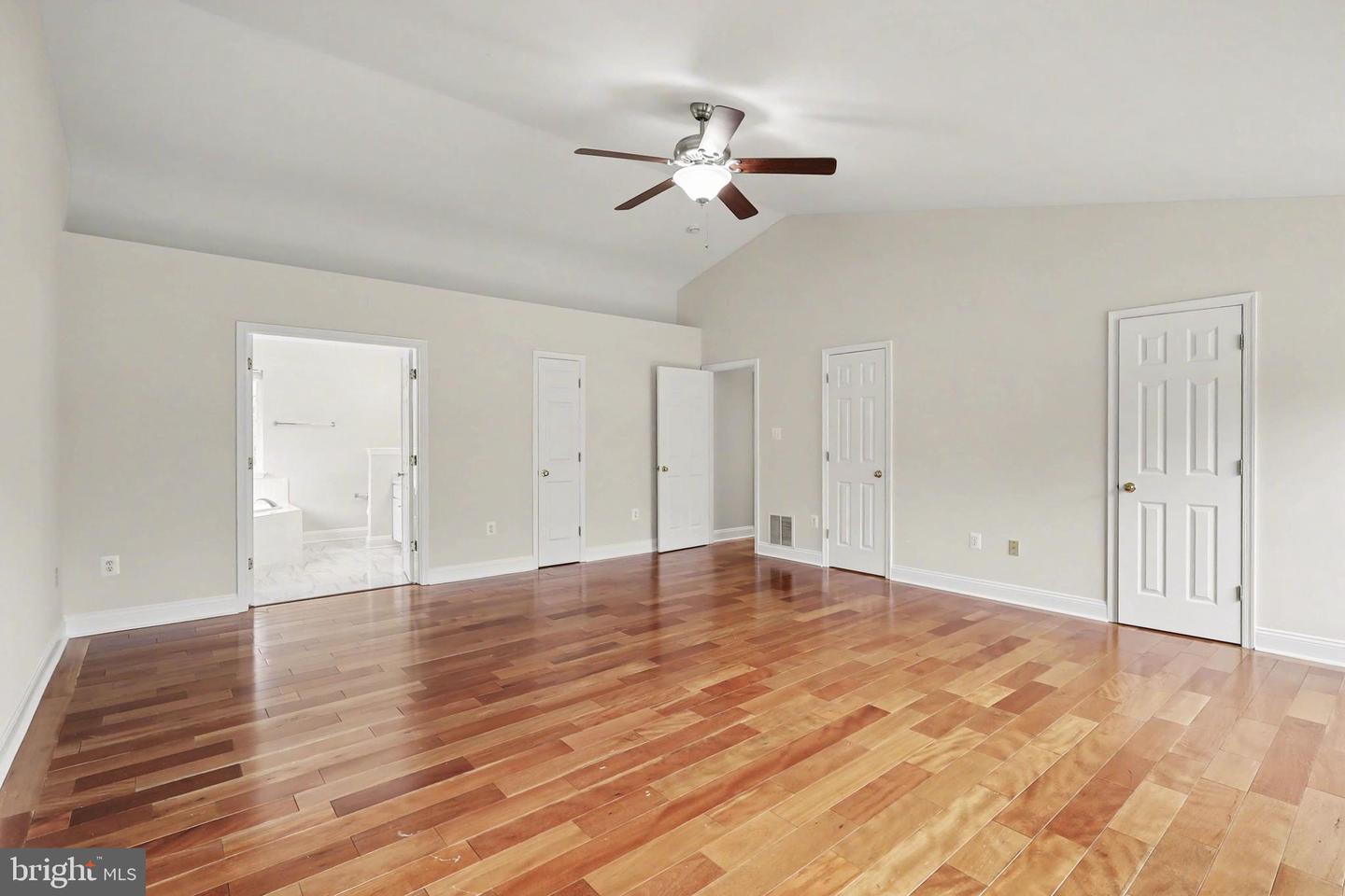 45 TWIN HILL LN, STAFFORD, Virginia 22554, 4 Bedrooms Bedrooms, 16 Rooms Rooms,2 BathroomsBathrooms,Residential,For sale,45 TWIN HILL LN,VAST2046220 MLS # VAST2046220