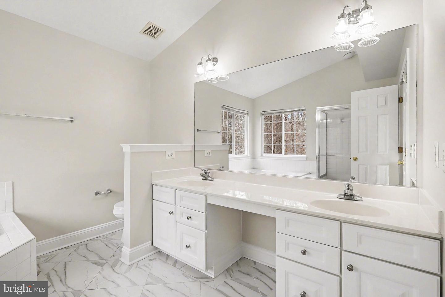 45 TWIN HILL LN, STAFFORD, Virginia 22554, 4 Bedrooms Bedrooms, 16 Rooms Rooms,2 BathroomsBathrooms,Residential,For sale,45 TWIN HILL LN,VAST2046220 MLS # VAST2046220