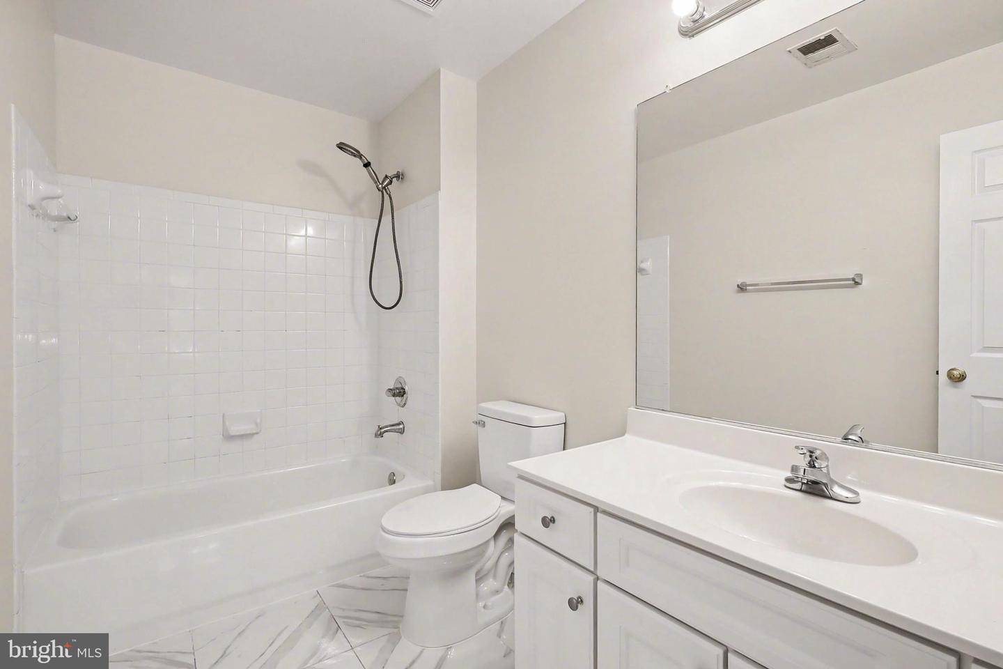 45 TWIN HILL LN, STAFFORD, Virginia 22554, 4 Bedrooms Bedrooms, 16 Rooms Rooms,2 BathroomsBathrooms,Residential,For sale,45 TWIN HILL LN,VAST2046220 MLS # VAST2046220