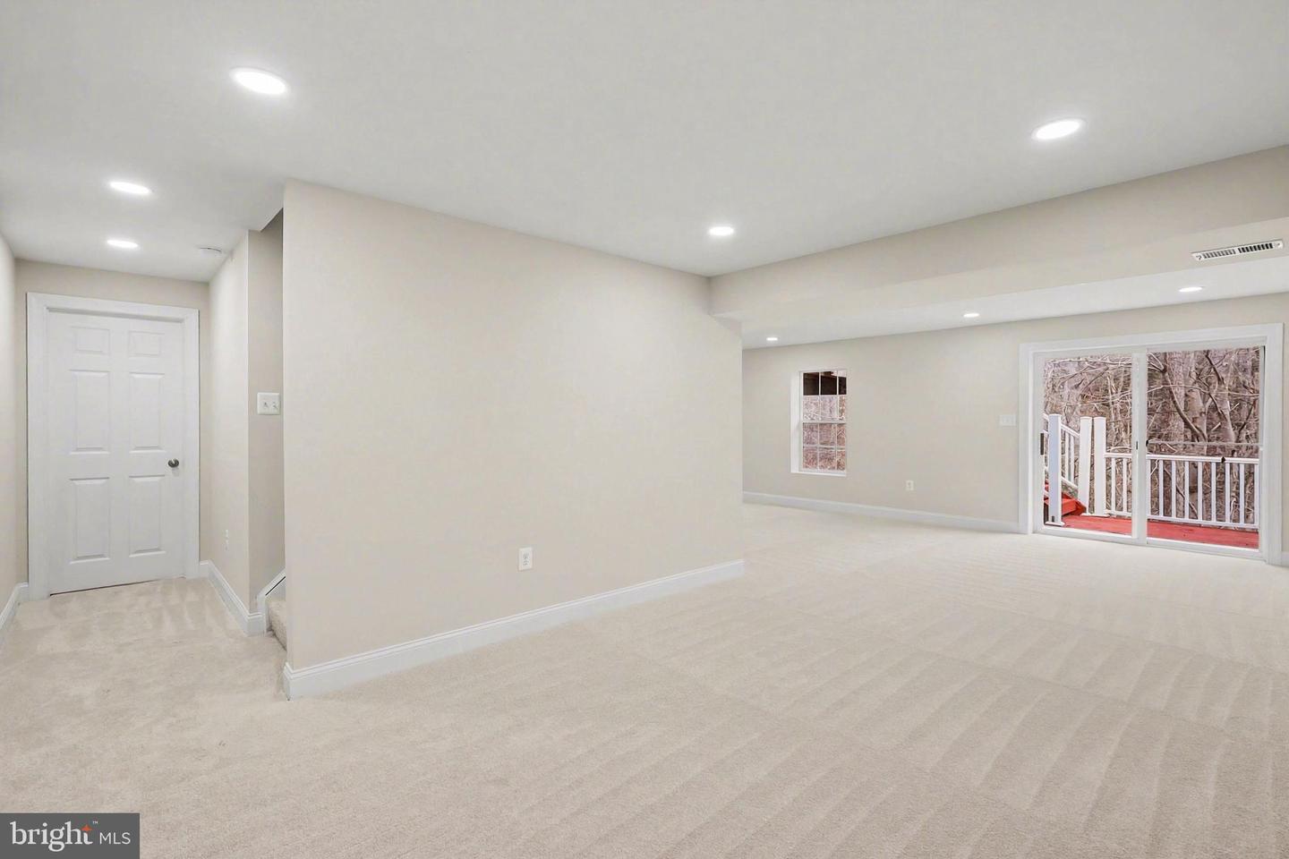 45 TWIN HILL LN, STAFFORD, Virginia 22554, 4 Bedrooms Bedrooms, 16 Rooms Rooms,2 BathroomsBathrooms,Residential,For sale,45 TWIN HILL LN,VAST2046220 MLS # VAST2046220