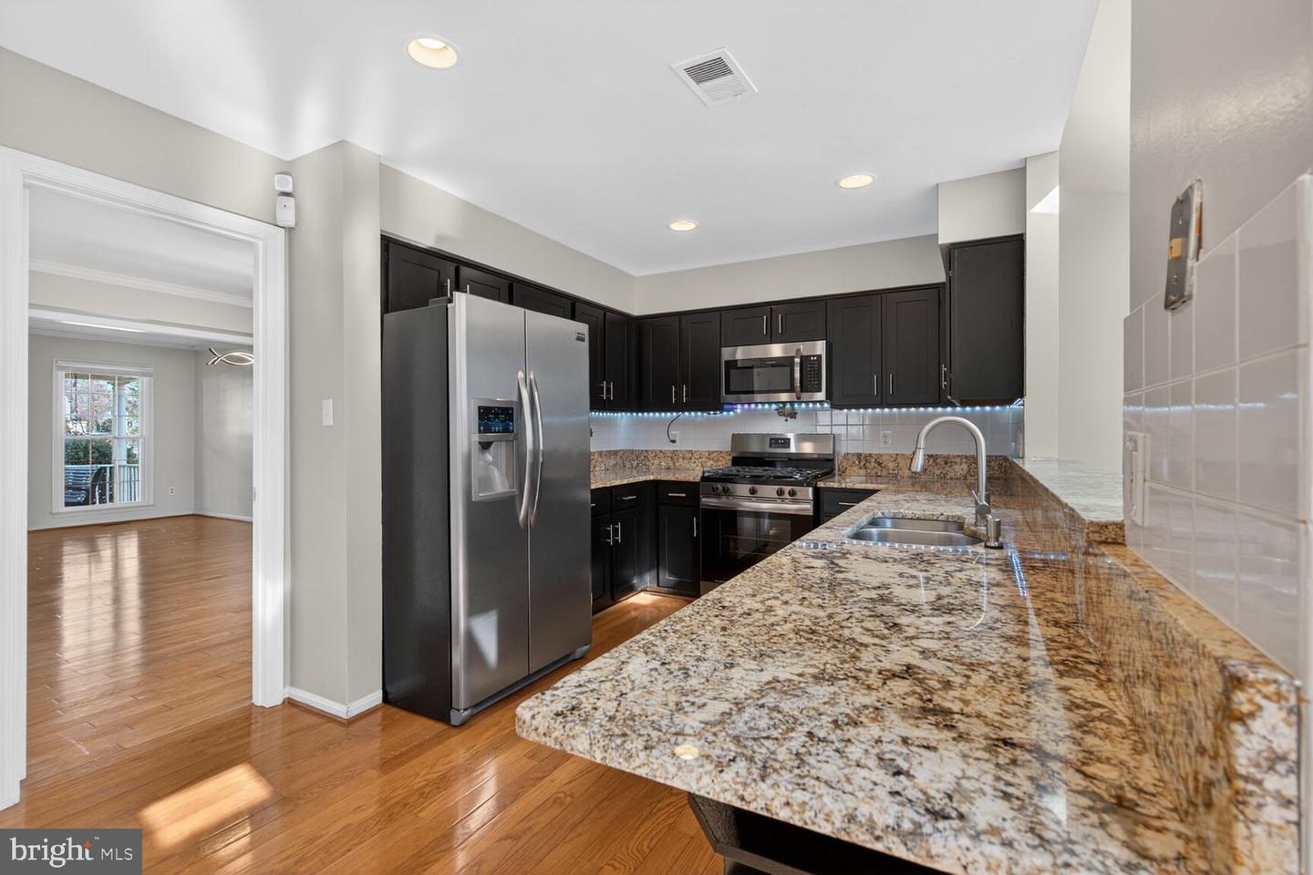 13701 ROSETREE CT, CHANTILLY, Virginia 20151, 4 Bedrooms Bedrooms, ,3 BathroomsBathrooms,Residential,For sale,13701 ROSETREE CT,VAFX2291442 MLS # VAFX2291442