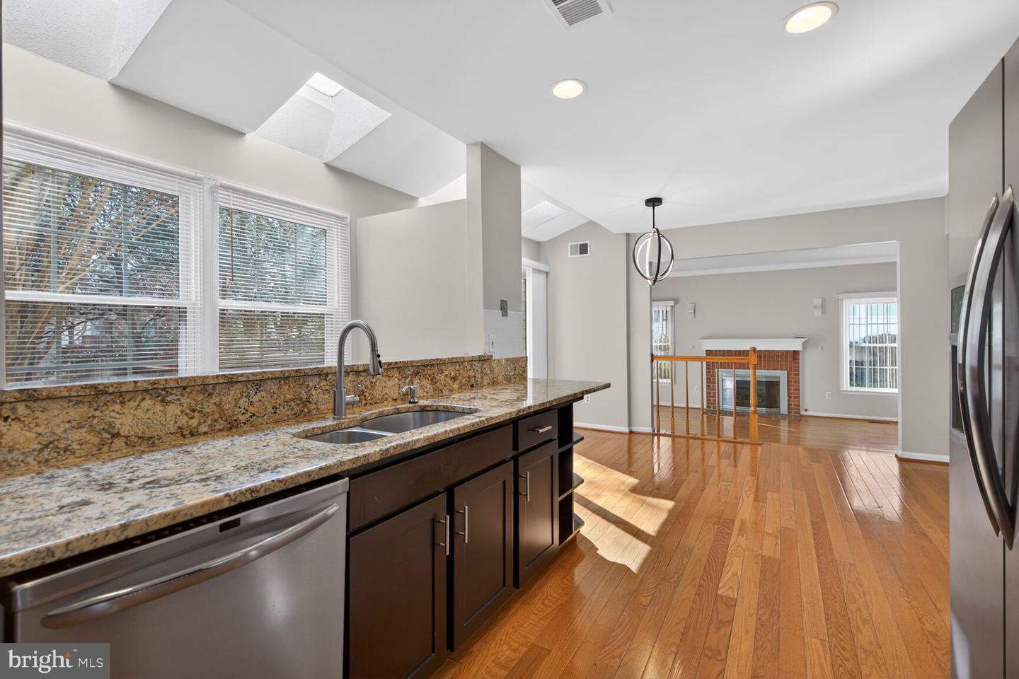 13701 ROSETREE CT, CHANTILLY, Virginia 20151, 4 Bedrooms Bedrooms, ,3 BathroomsBathrooms,Residential,For sale,13701 ROSETREE CT,VAFX2291442 MLS # VAFX2291442