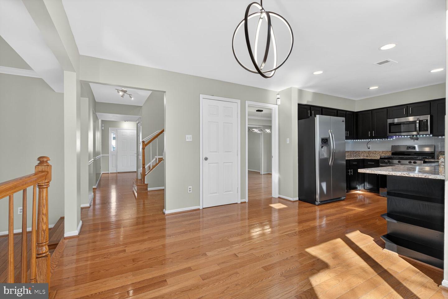 13701 ROSETREE CT, CHANTILLY, Virginia 20151, 4 Bedrooms Bedrooms, ,3 BathroomsBathrooms,Residential,For sale,13701 ROSETREE CT,VAFX2291442 MLS # VAFX2291442