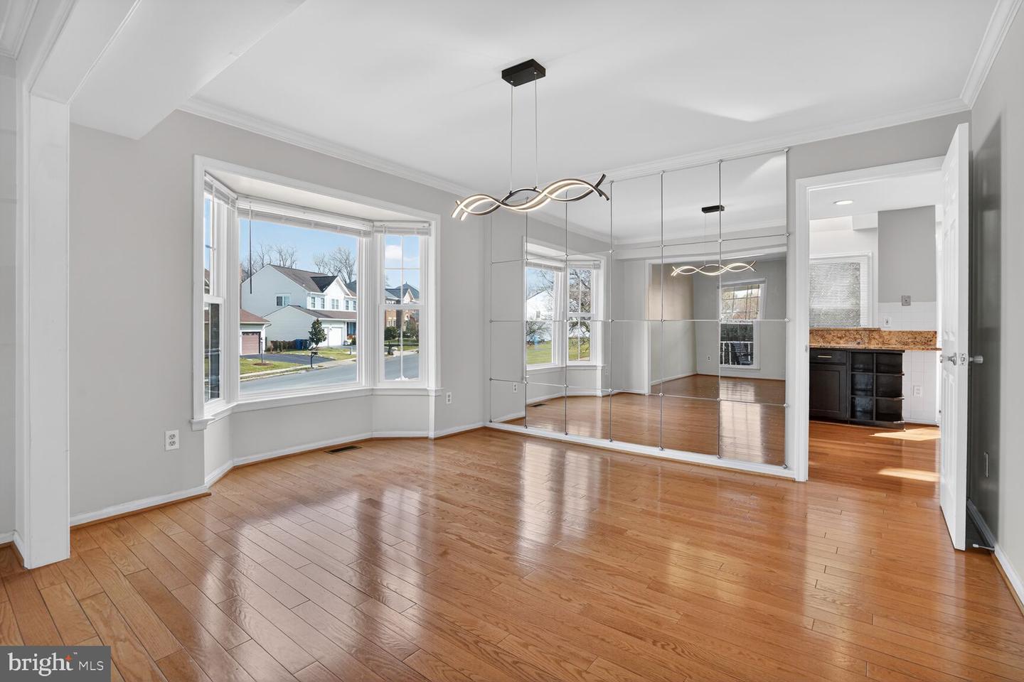 13701 ROSETREE CT, CHANTILLY, Virginia 20151, 4 Bedrooms Bedrooms, ,3 BathroomsBathrooms,Residential,For sale,13701 ROSETREE CT,VAFX2291442 MLS # VAFX2291442