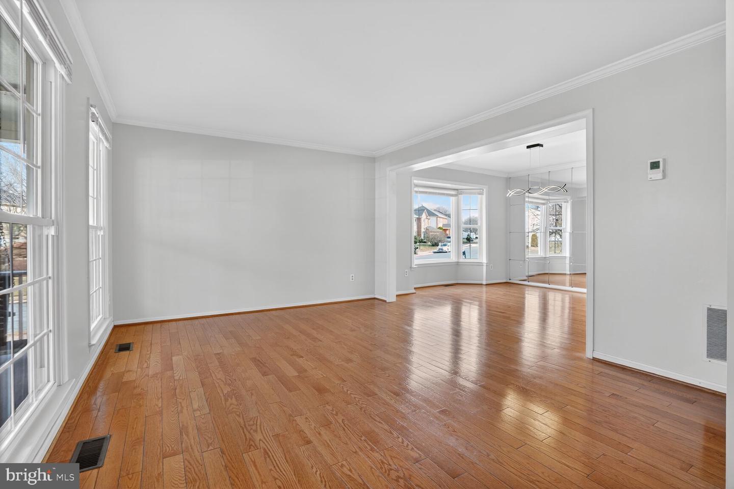 13701 ROSETREE CT, CHANTILLY, Virginia 20151, 4 Bedrooms Bedrooms, ,3 BathroomsBathrooms,Residential,For sale,13701 ROSETREE CT,VAFX2291442 MLS # VAFX2291442