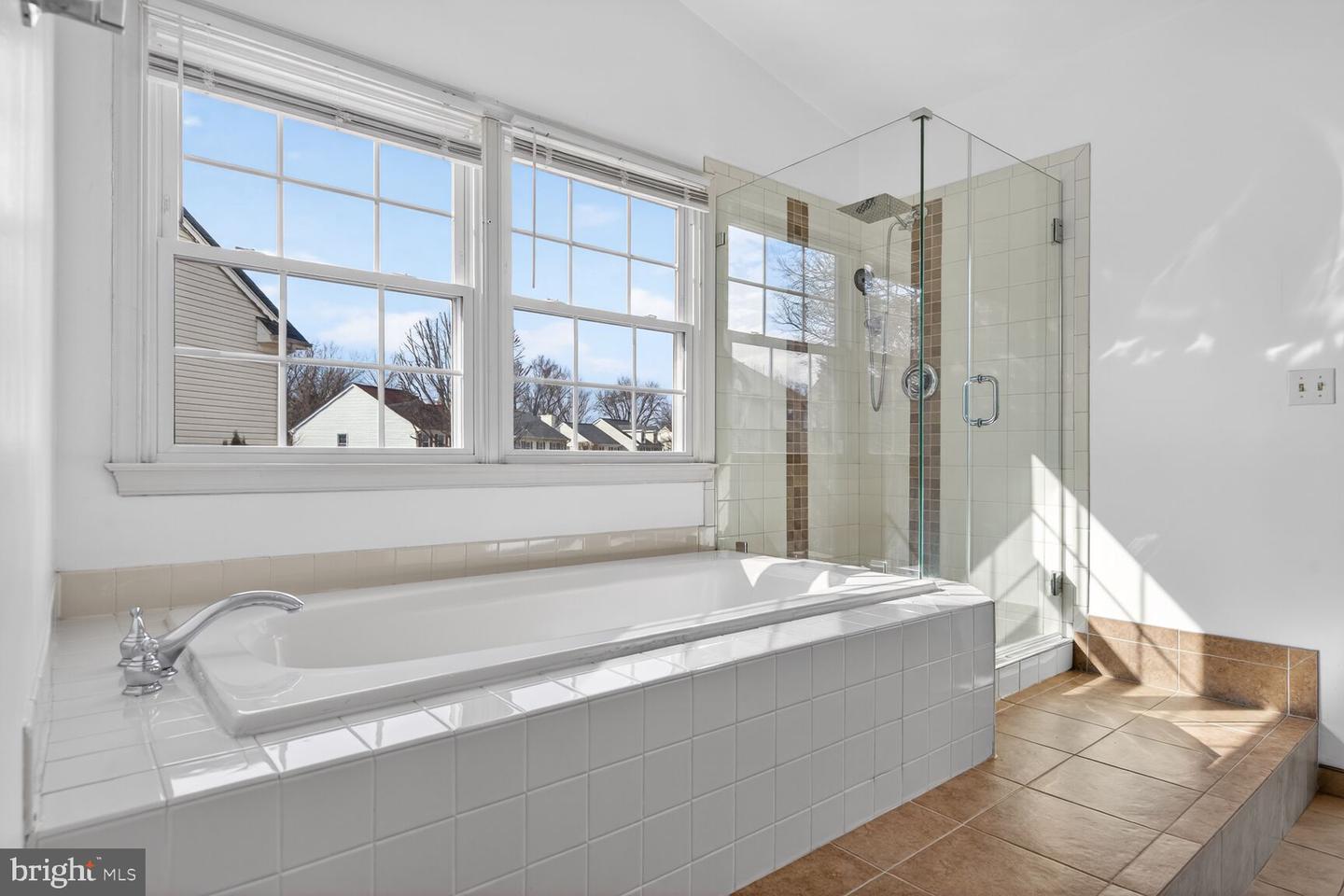 13701 ROSETREE CT, CHANTILLY, Virginia 20151, 4 Bedrooms Bedrooms, ,3 BathroomsBathrooms,Residential,For sale,13701 ROSETREE CT,VAFX2291442 MLS # VAFX2291442