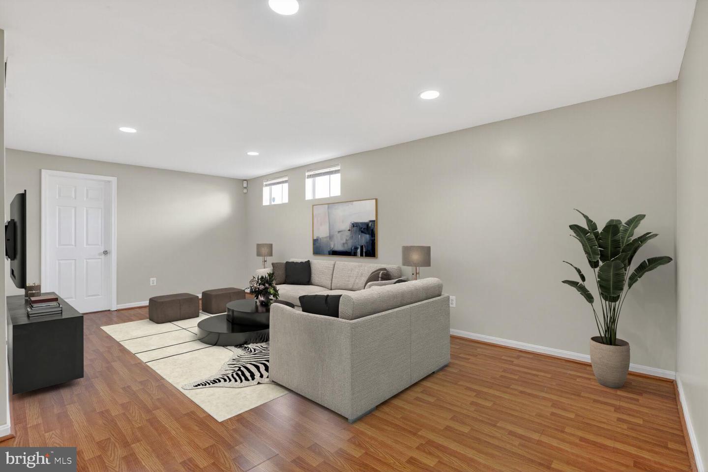 13701 ROSETREE CT, CHANTILLY, Virginia 20151, 4 Bedrooms Bedrooms, ,3 BathroomsBathrooms,Residential,For sale,13701 ROSETREE CT,VAFX2291442 MLS # VAFX2291442